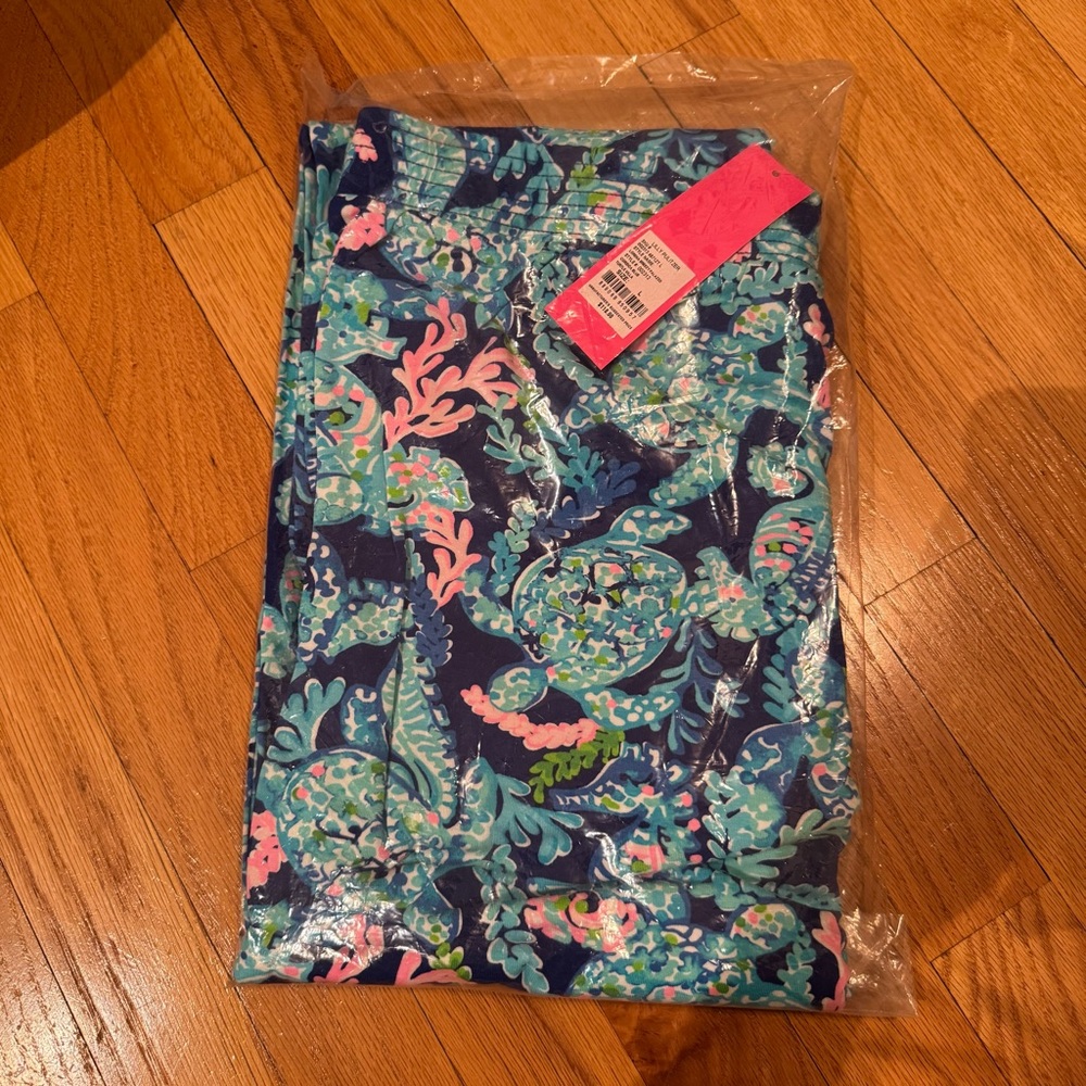 Lorena Breezy Palazzo Pants in Turtle Villa - Picture 2 of 3